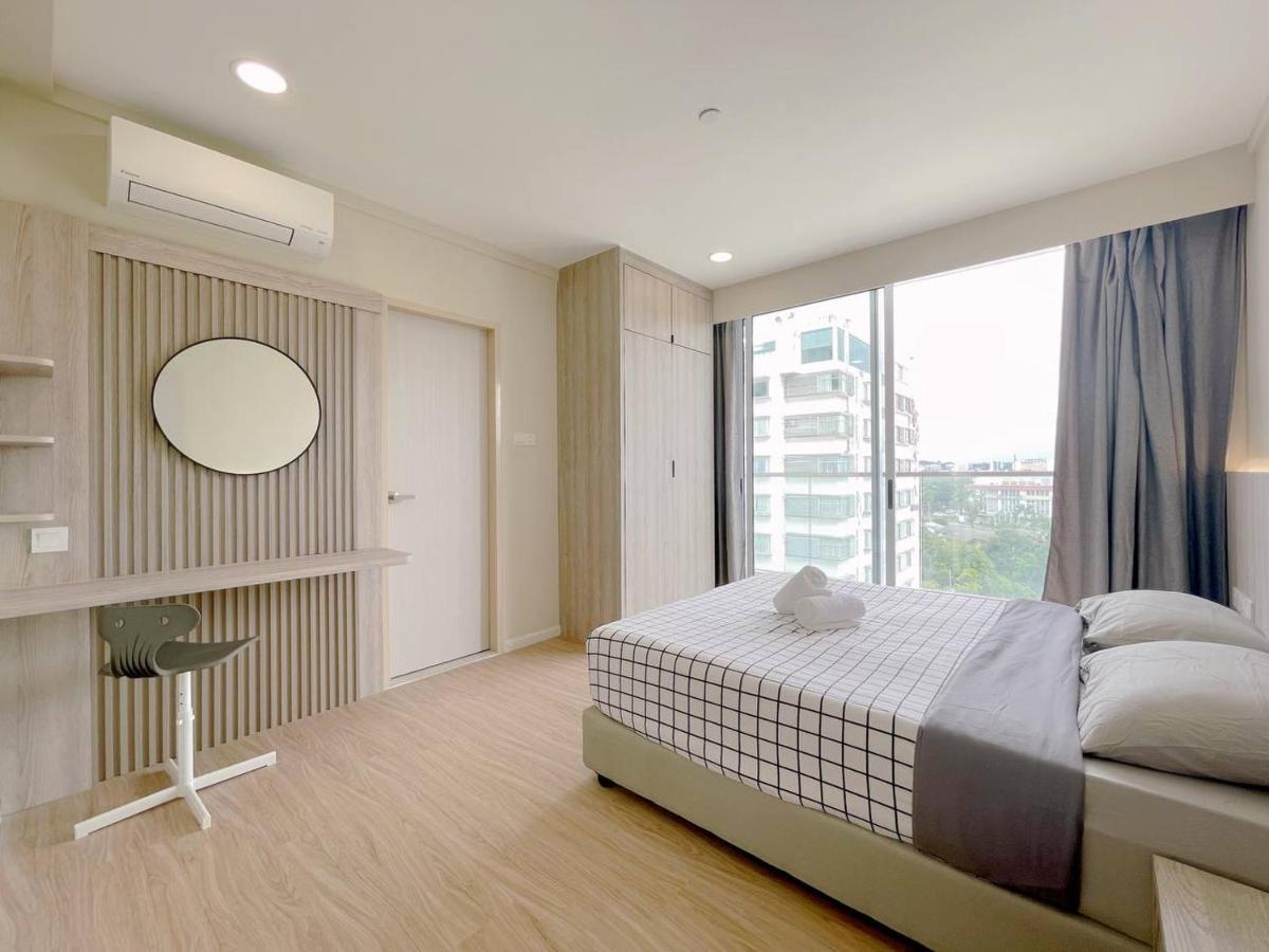 Queensland Suites At Aru Suites, Kota Kinabalu Buitenkant foto