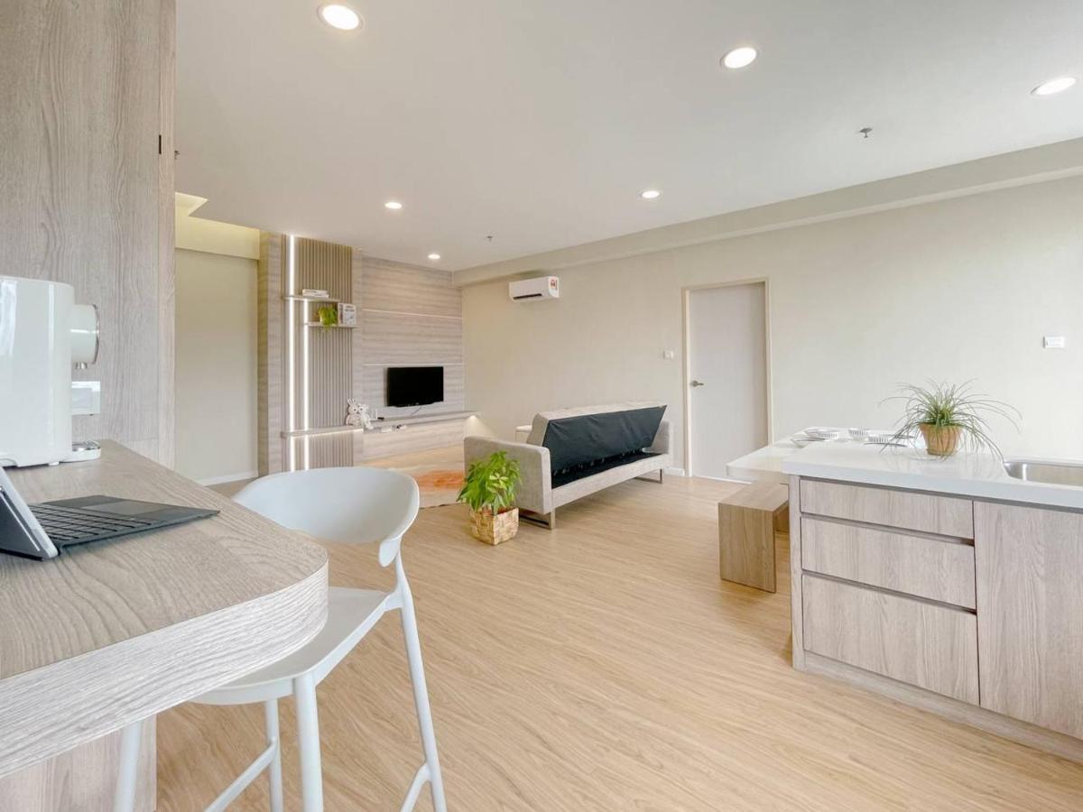 Queensland Suites At Aru Suites, Kota Kinabalu Buitenkant foto